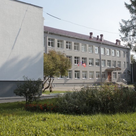 В «Точке» завершена реконструкция фасада школы